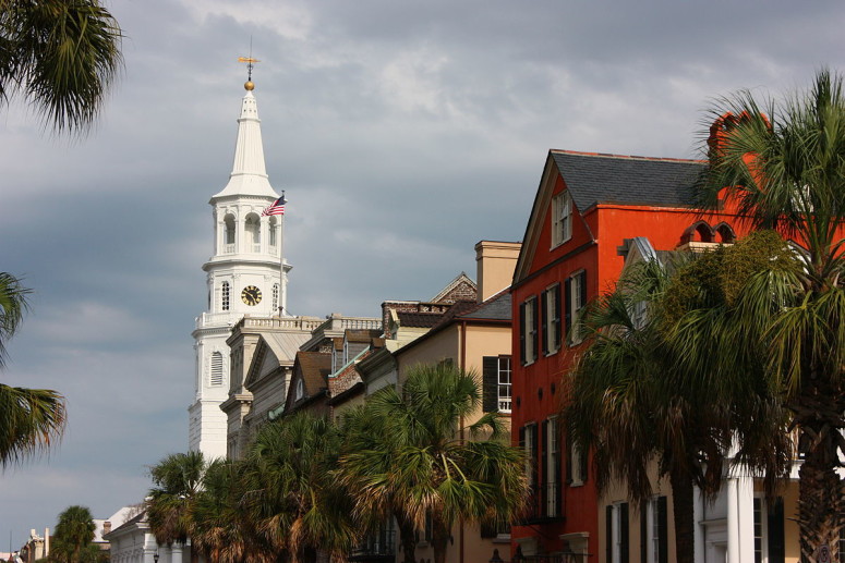 Broad Street, Charleston SC Photo credit: Khanrak (Licensed under CC BY-SA 3.0 via Wikimedia Commons)