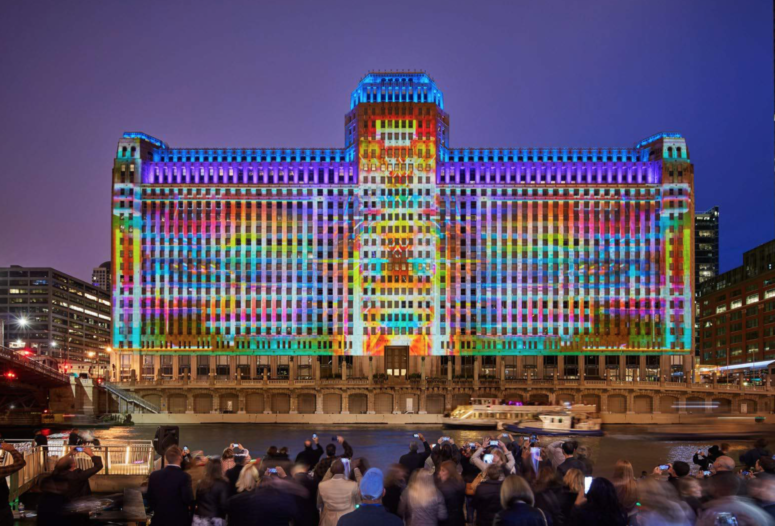 art-on-themart-along-the-chicago-river
