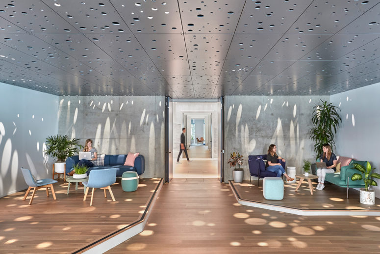 studio-oas-design-for-the-slack-headquarters-puts-employees-heads-in-the-clouds