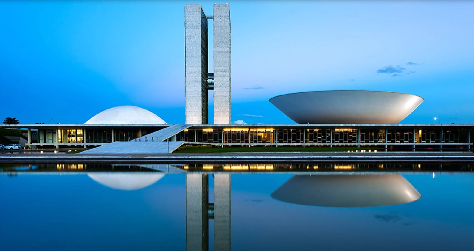 The architecture does matter in the storming of the National Congress ...